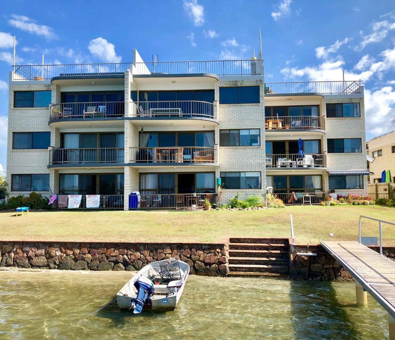 Wharf Lodge River View Apartment มารูชิดอร์ ภายนอก รูปภาพ